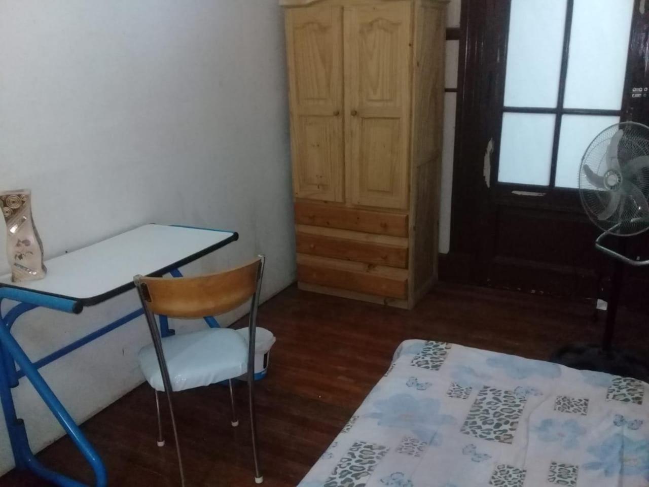 Habitac Indiv Casa De Familia, Flores - Buenos Aires — Fotos 1