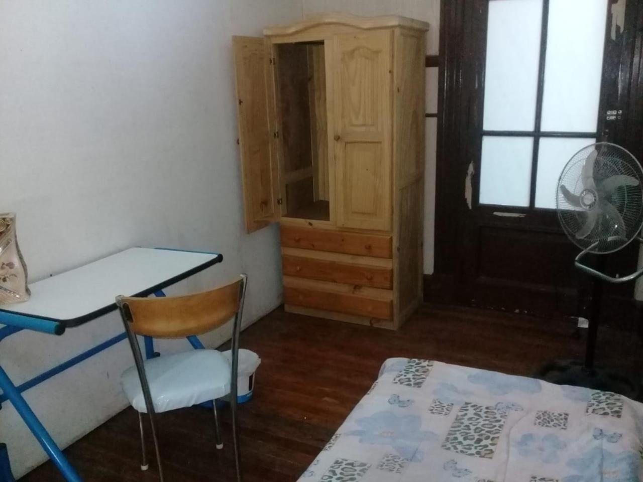 Habitac Indiv Casa De Familia, Flores - Buenos Aires — Fotos 2